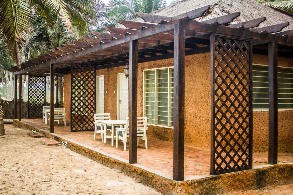 Anomabo Beach Resort Anomabu Esterno foto