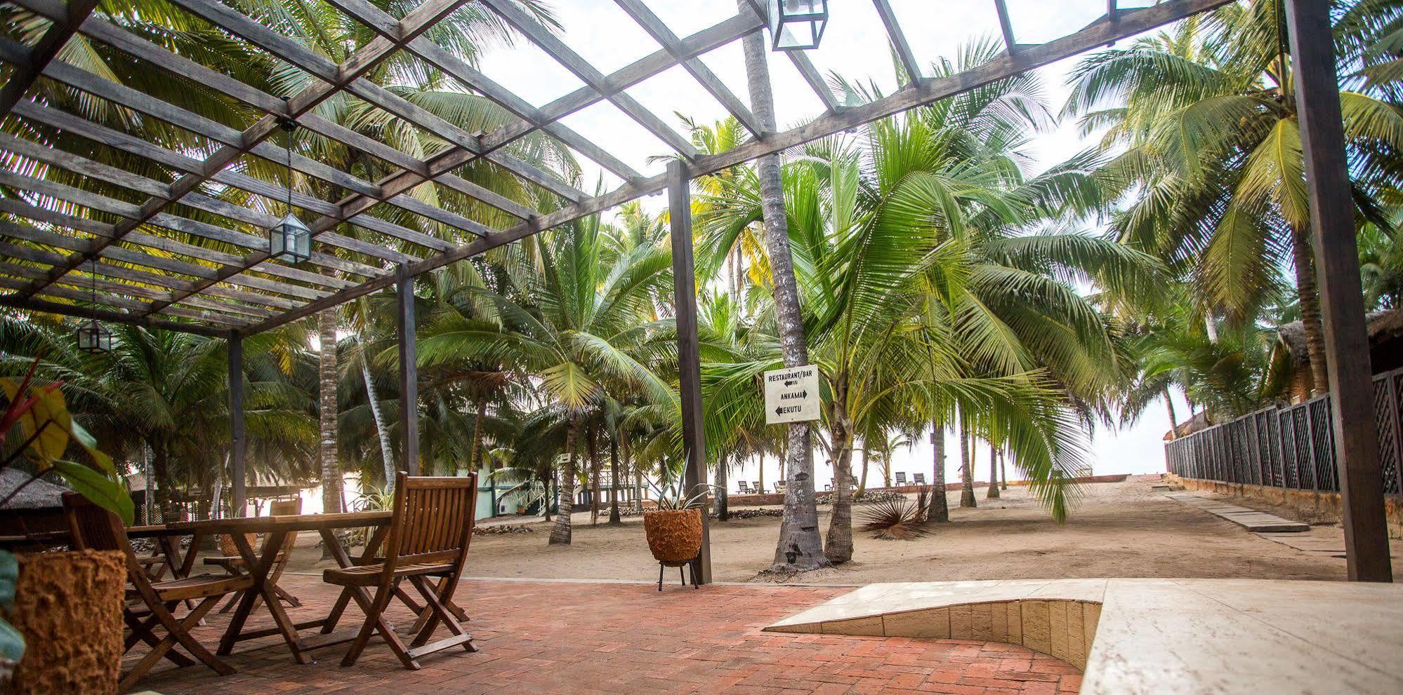 Anomabo Beach Resort Anomabu Esterno foto